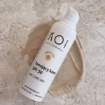 Tonujący krem z filtrem SPF50 - obrazek 2