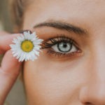 Jak poprawić wygląd skóry pod oczami?