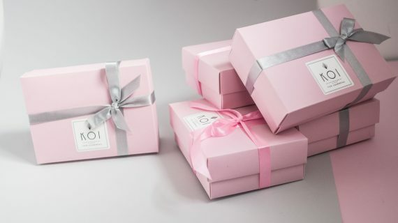 Różowe pudełka KOI